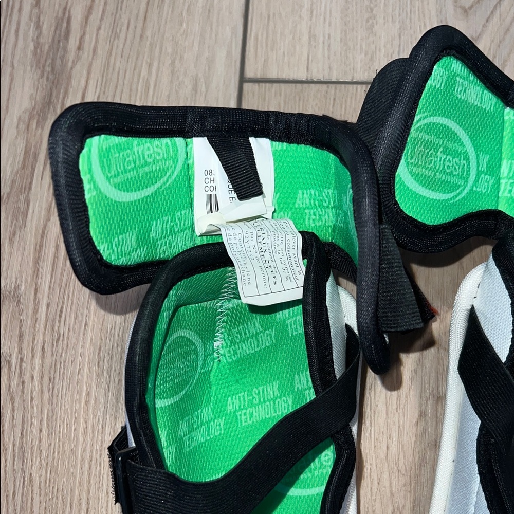 VIC CX2 White and Green Protective Elbow Pads - Picture 13 of 16